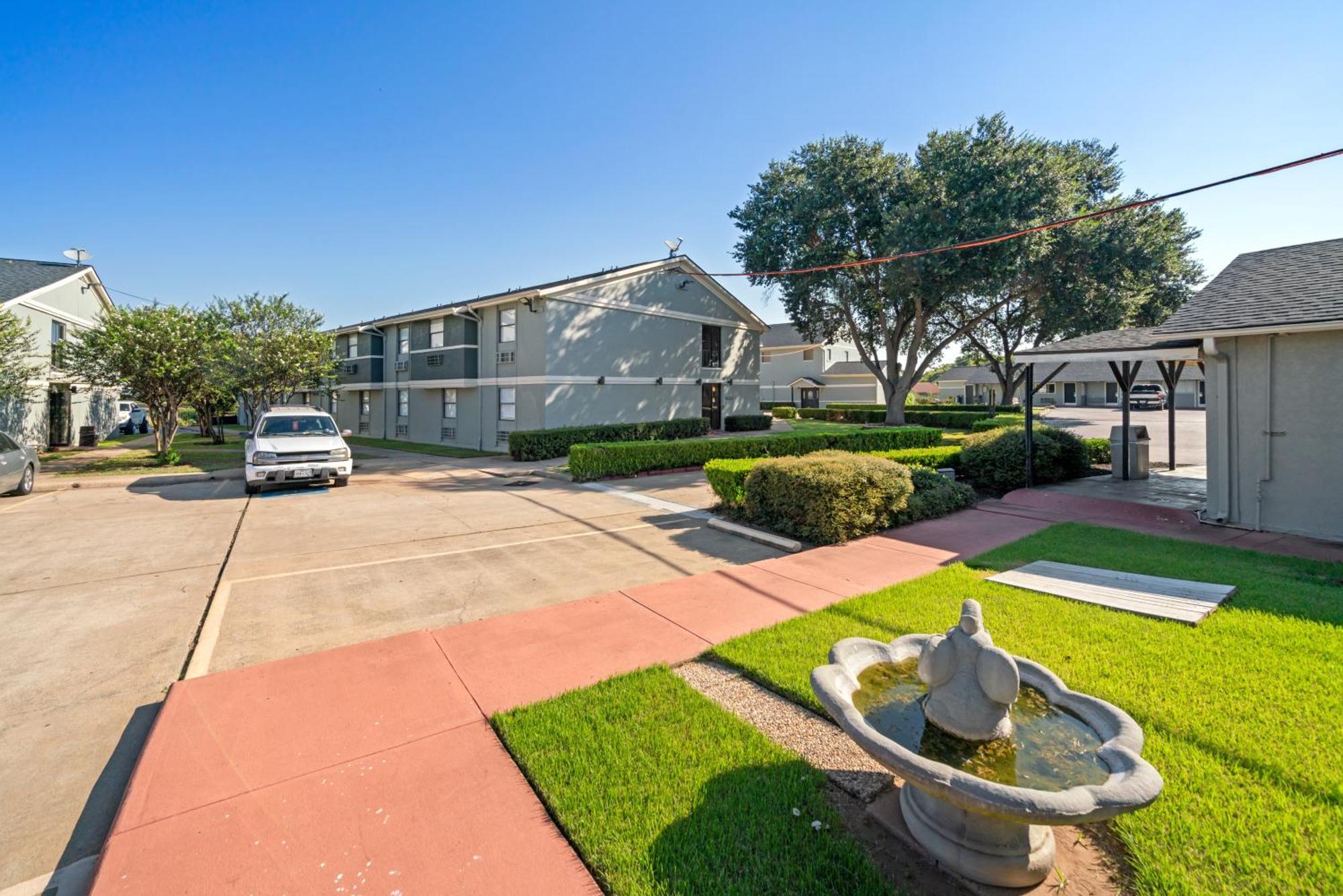 Americas Best Value Inn & Suites Brenham Extérieur photo