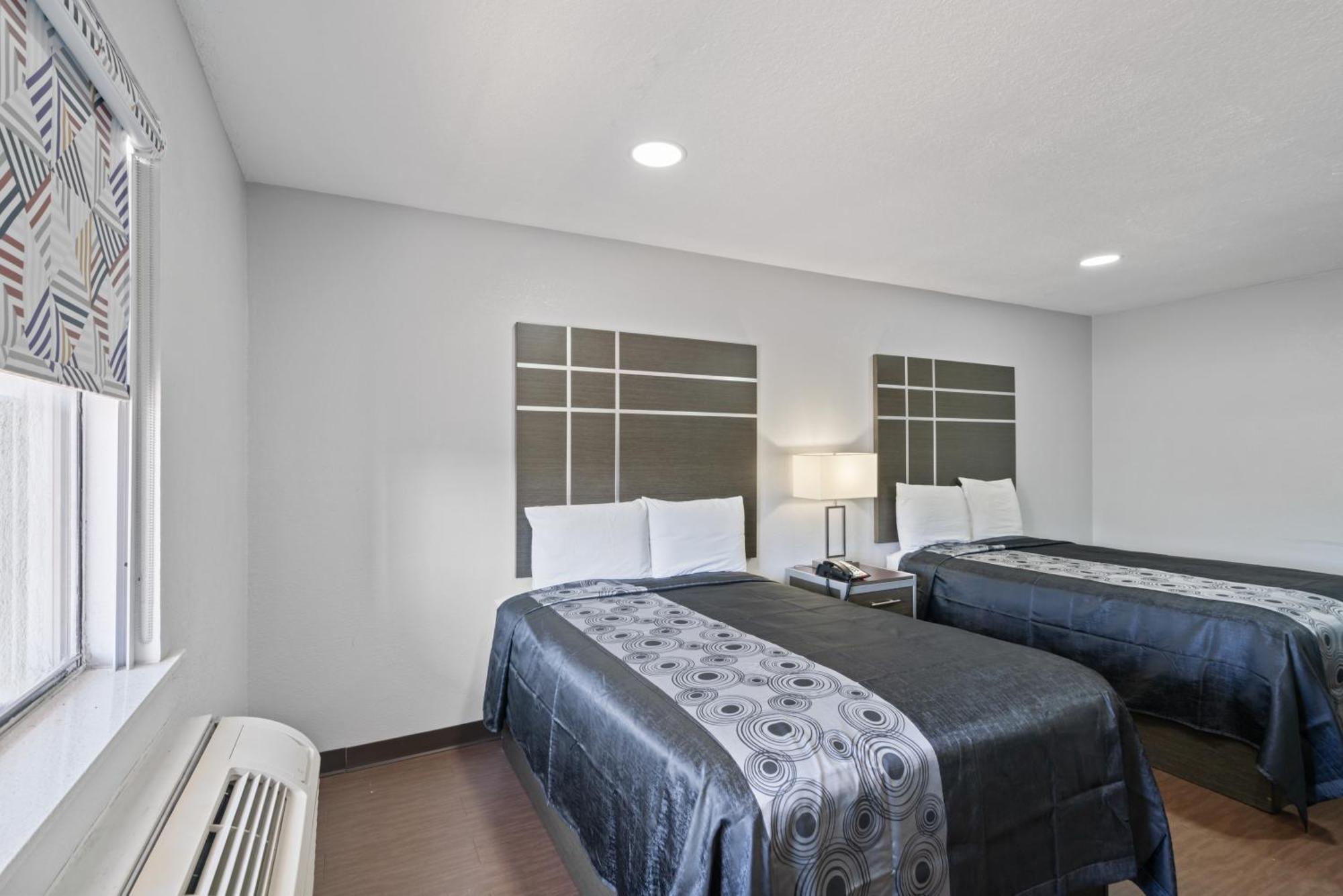 Americas Best Value Inn & Suites Brenham Extérieur photo
