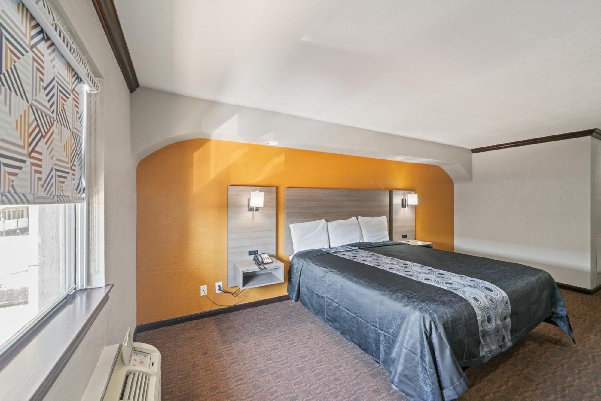 Americas Best Value Inn & Suites Brenham Extérieur photo