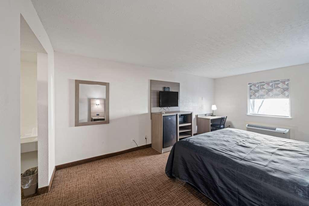 Americas Best Value Inn & Suites Brenham Chambre photo